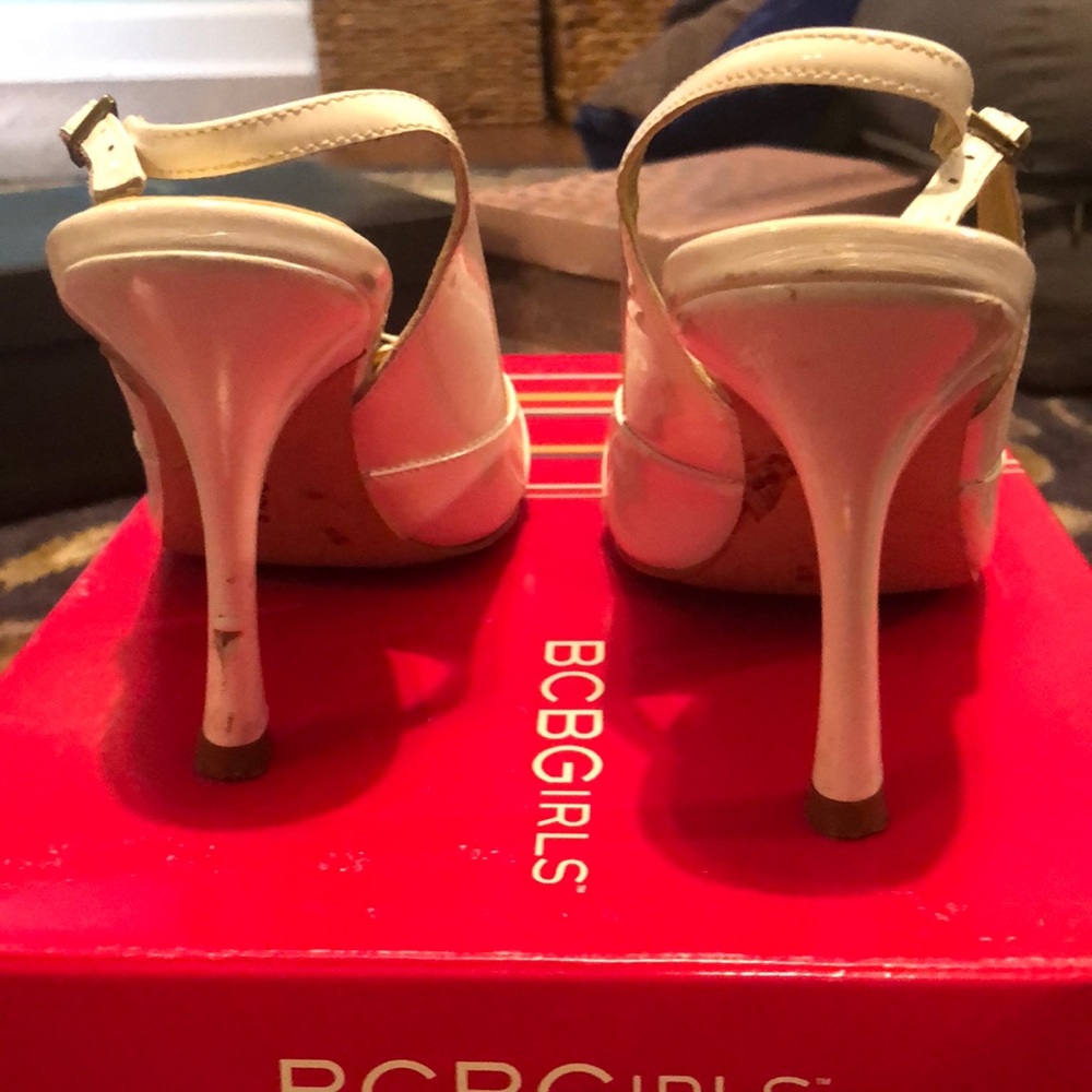 Shoes - Picture 5 of 5